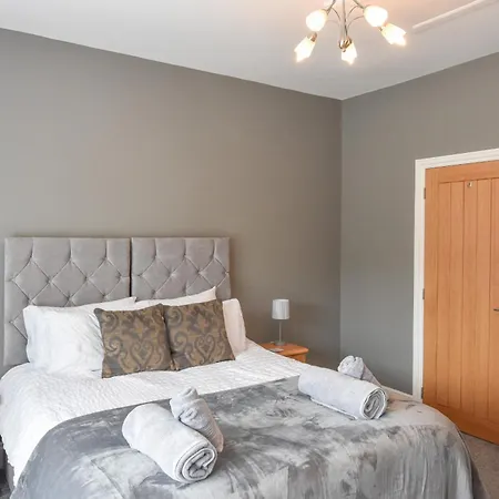 Seaside Cottage, Moments From Ryde'S Golden Sands, Sleeps 4 Ryde  Exterior foto